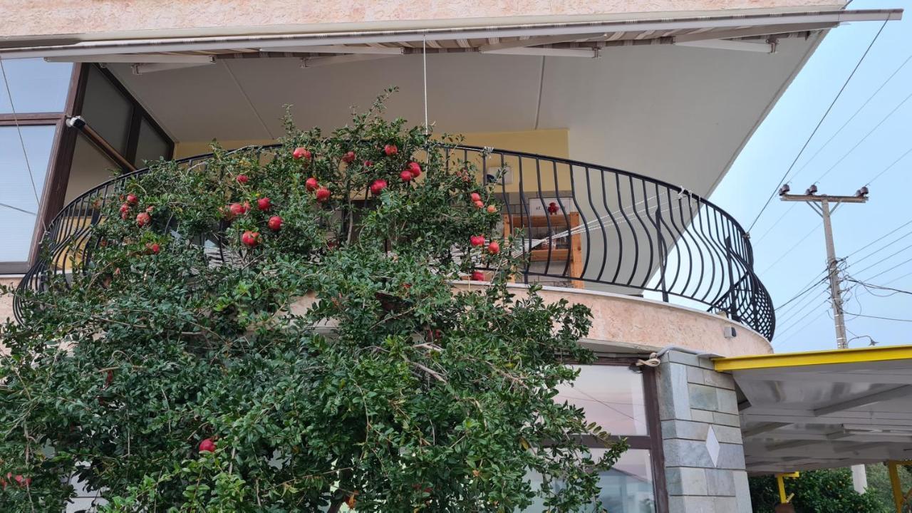 Villa George - Family Holidays Néa Mákri Exterior foto