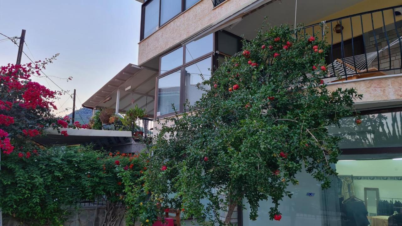 Villa George - Family Holidays Néa Mákri Exterior foto