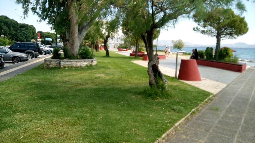 Villa George - Family Holidays Néa Mákri Exterior foto