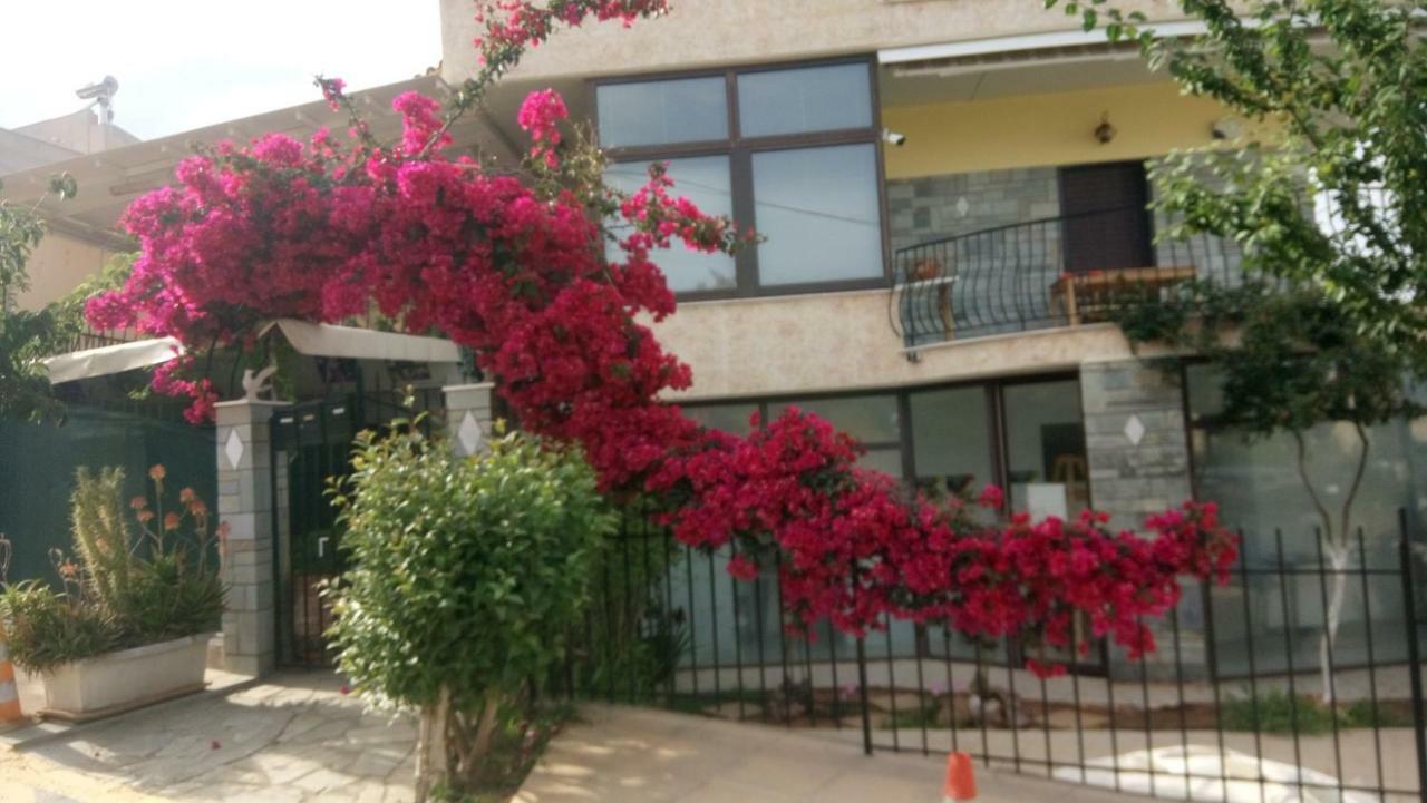 Villa George - Family Holidays Néa Mákri Exterior foto